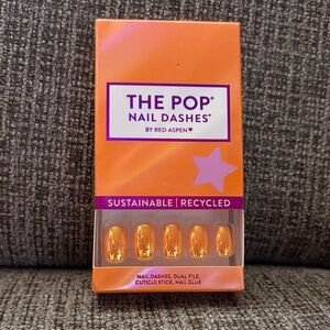 Red Aspen The Pop Nail Dashes - Orange Press-On Nails